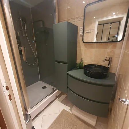 Apartamento Privado Charles Michel